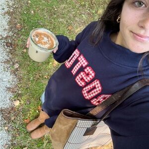 Oversized Mockneck Boston Sweatshirt